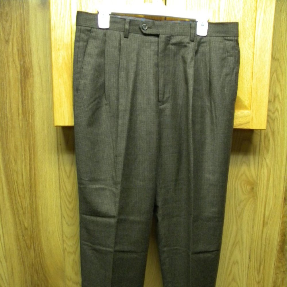 Lauren Ralph Lauren women’s brown wool houndstooth pleated cuffed pants / size ?